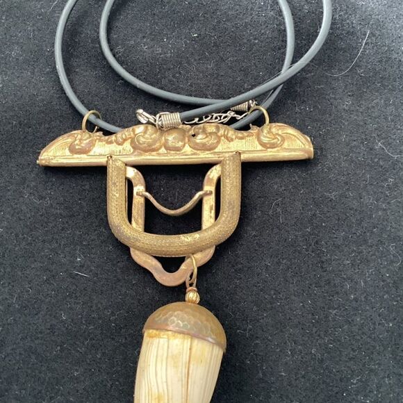 OOAK handmade acorn vintage brass and poly clay necklace. J0075 - Picture 6 of 6